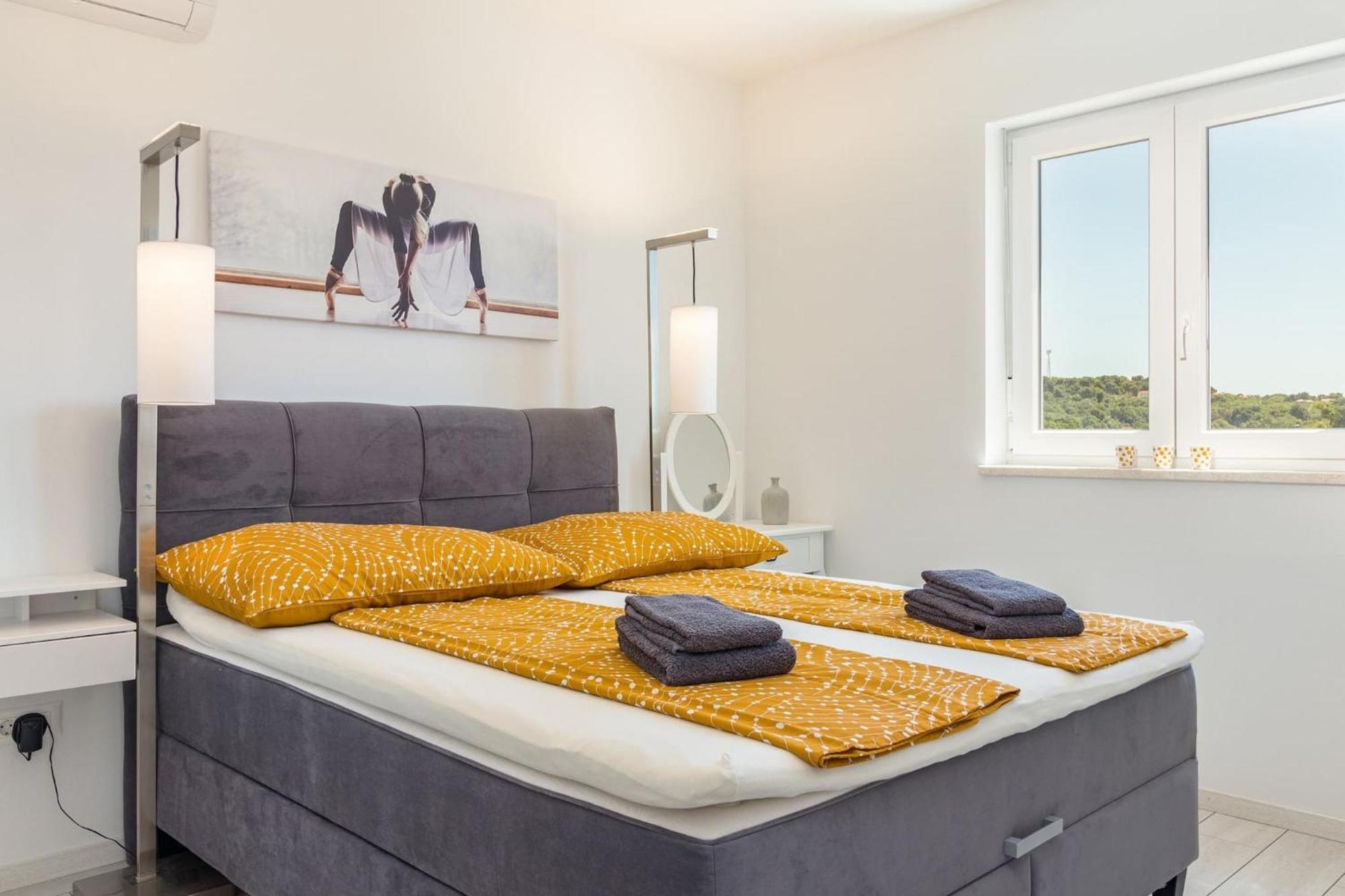 Penthouse Apartment Sax Medulin Bagian luar foto